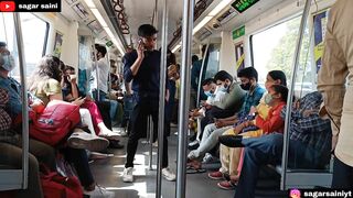 अरे बप्पा रे! Funny Prank In Metro ????। Epic Public Reaction ????। Metro Prank। Sagar Saini