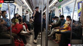 अरे बप्पा रे! Funny Prank In Metro ????। Epic Public Reaction ????। Metro Prank। Sagar Saini