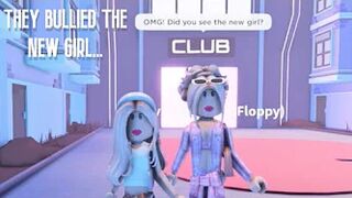 The FAMOUS Girls BULLIED a FAN ???? (ROBLOX)