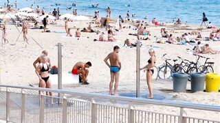 Beach Nova Icaria/Barcelona beach walk