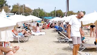 Beach Nova Icaria/Barcelona beach walk