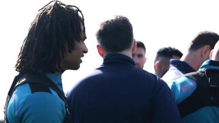 What a shot!! | Training games in the sun  ☀️ ???? | Man City Training