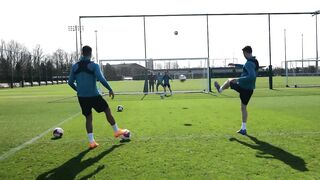 What a shot!! | Training games in the sun  ☀️ ???? | Man City Training