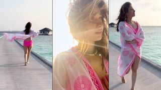 Tamanna sizzles in bikini ||Tamanna ||Maldives ||AarviMedia