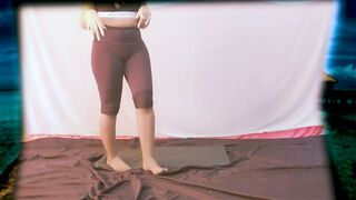 CARO FEET DAY 2 LEGGINS AND PANTYHOSE YOGA