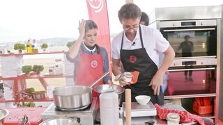 Toñi y Palito hablan de la muerte de sus familiares | MasterChef Celebrity 8