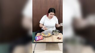 30 sec pani puri challenge!???? #yrshorts #challenge #panipuri