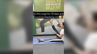 Share with your mumma!❤️#share #shorts #yoga #yogaforkneepain #kneepain #viral #like #trending