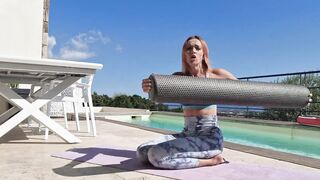 ROW MASSAGE TO RELAX MUSCLES. CONTORTION YOGA. FLEXIBLE ROUTINE. STRETCH LEGS . GYMNASTIC FLEX