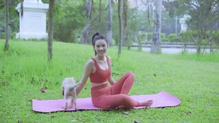 1 Min Morning Yoga Full Body Stretch ???? Relaxing Stretch