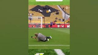 RIP Peter Crouch ???? ???? #funny #shorts #funnyshorts #funnyvideo #celebrity #fall #football #sports #wow