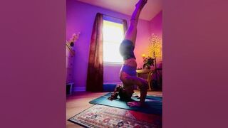 Headstand Crow Yoga Flow #headstand #inversion #yogaflow #yogateacher #yoga