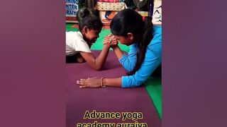 मुकाबला #yoga #yogalife #vlog #motivation #shorts #short #shortvideo #trending #viral #om #omg #like