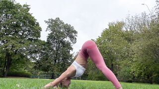 FEET YOGA. STRETCH LEGS. STRETCHING ROUTINE. SPLIT STRETCHING. GYMNASTIC FLEX