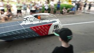 Darwin Official Start Line | Bridgestone World Solar Challenge