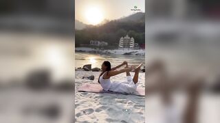 Yoga Asana at my favourite place- Rishikesh | Yoga with Urmi Pandya