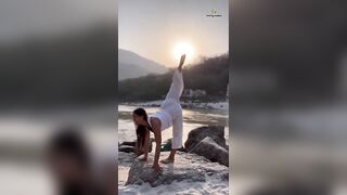 Yoga Asana at my favourite place- Rishikesh | Yoga with Urmi Pandya