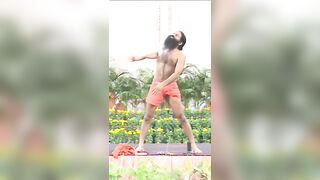 Body को Flexible बनाने के लिए करें यह अभ्यास- Swami Ramdev