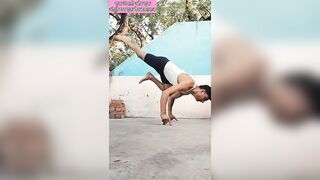 #shortvideo #yogaexercise #yoga #stunts