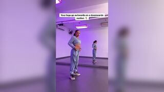 How to Twerk Down to the Floor ???????? | Beginners Tutorial - @laurensnipzhalil #twerktutorial #dance