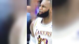 LEBRON JAMES TRAVEL? ???????? LAKERS VS KINGS #basketball