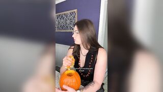 POV: Pumpkin Carving Date. Part 7. #funny #comedy #skit #halloween