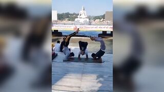 rishikesh yoga Demonstration???? #ytshort #ytviral #yoga #yogapractice #viral #yogaexercise #yogapose