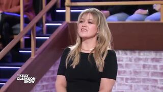 Kelly Clarkson Meets Viral TikTok 7-Year-Old Drummer