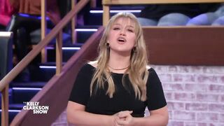 Kelly Clarkson Meets Viral TikTok 7-Year-Old Drummer