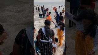 Digha ????️ দীঘায় দেশি নাচ জলোচ্ছ্বাস ???????? #digha #beach #waves #viral #shorts