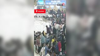 Huge Crowd At Mumbai's Railway Station As People Travel To UP, Bihar For Chhath Puja | Shorts | N18S