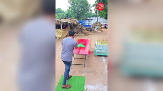 who can score hit the ring challenge ?.#games #funny #villageboyfuntv #shortvideo #ballgame