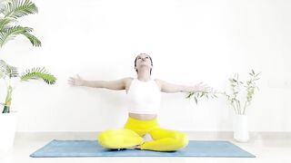 Surprising Benefits of Shoulder Stretching in Home Yoga Practice with Banana Yoga