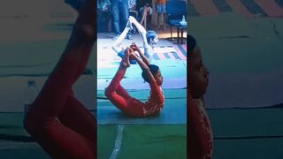 back bending yoga video #shorts #yogs #yogaclothing #youtubeshorts #motivation #yogasf dhanurasana