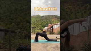 Daily yoga with Betty #yoga #bellyfatloss #loseweight #athome #backbend