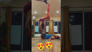 OUTSTANDING ACROBATIC YOGA BY INDIAN COUPLE????||#yoga #shorts #sanak #trending