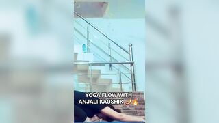 ????‍♀️YOGA FLOW WITH Dr.ANJALI KAUSHIK #shorts #yoga #yogasana