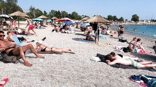 Girls in the showerBEACH WALK GREECE????️Girls in the shower????️bikini ????️greece