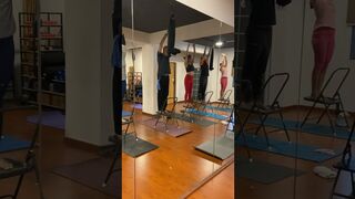 Chair yoga #warmup #climbing #shorts #shortvideo #trending #trendingshorts #youtubeshorts #yogatime