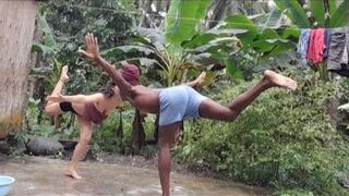 ACKEE Stew, Stretching/dancing in Rain Having fun, Best way to kiss, Asmr Cozy Nature Sounds