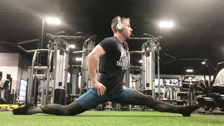 Will Daily Stretching And Foam Rolling Help Loosen Up Tight Hamstrings And Lower Back? | LiveLeanTV