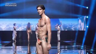 ✨???? #Swimwear RUNWAY????｜4K｜#lingerie #fashion #model