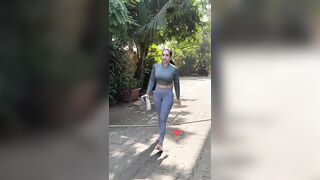 Gorgeous Malaika Arora Spotted At Yoga Class In Bandra????♥️????