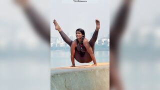 https:/MEWALYOGACLASSES › .How to Practice Tittibhasana (Firefly Pose) | best teknik parctics yoga