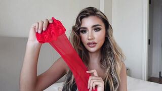 Amazon store Popiv lingerie try on