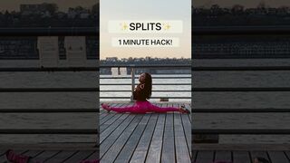 How to get SPLITS IN 1 MINUTE?! #flexibility #flexible #split #stretching #yoga