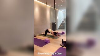 Stretching Yoga Class #paramita#yogalovers#yogainstructor #yogapractice#indonesia#jakarta#yogalovers