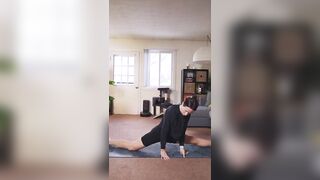 10 MIN STRETCHING ROUTINE TO GET YOUR SPLITS #shorts #stretching #split