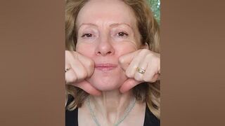 Quick Face Yoga Nasolabial Folds Marionette Lines Massage #shorts #faceyoga #antiaging #facemassage