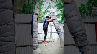 kungfu???? stretching #kungfu #shorts #martialarts #viralvideo #youtubeshorts #viral #kickboxing #